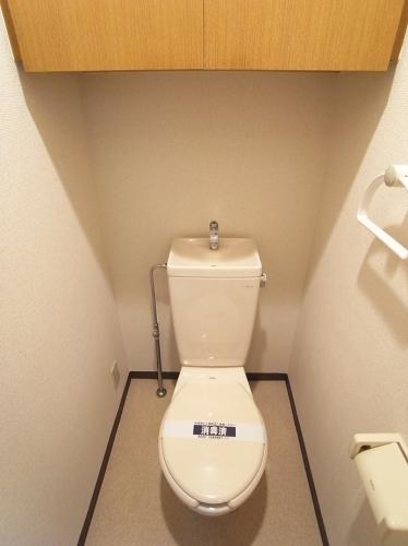 Toilet. Storage & bidet marked with toilet (^_^) / 