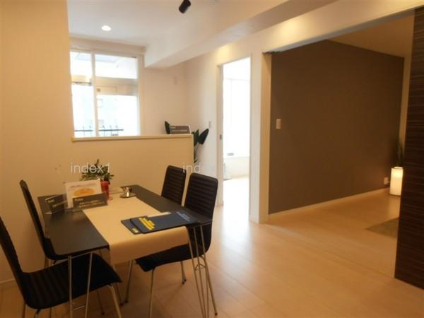 Living. Room where there is unity in the chic color