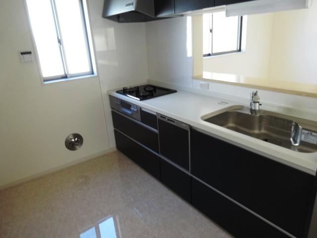 Kitchen. Indoor 4 Building (September 2013) Shooting