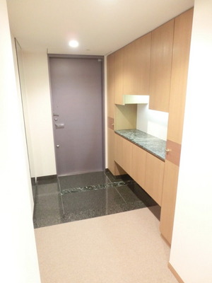 Entrance. Entrance hall