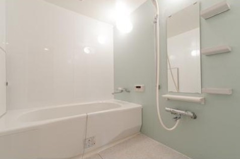 Bath. ※ Another floor plan is a reference photograph.