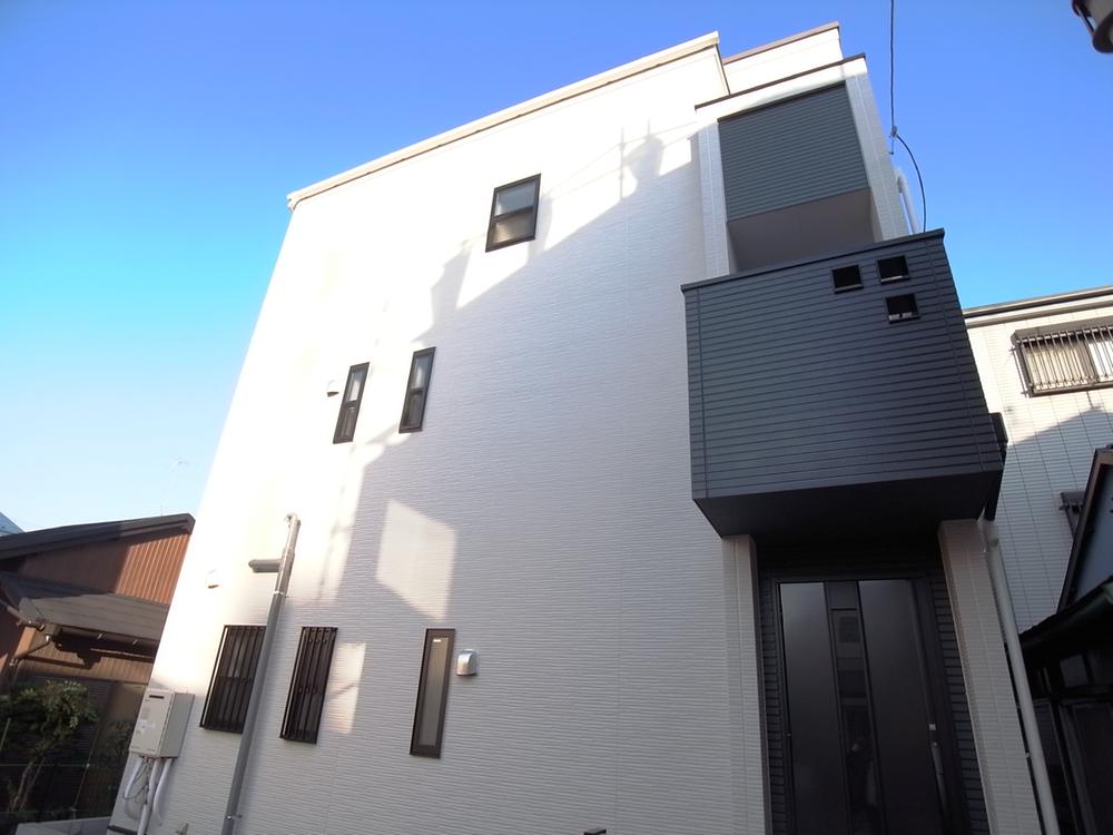 Local appearance photo