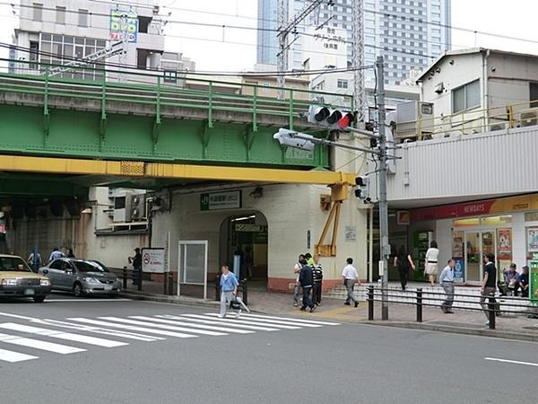 Other. Is a 6-minute walk from JR Suidobashi Station