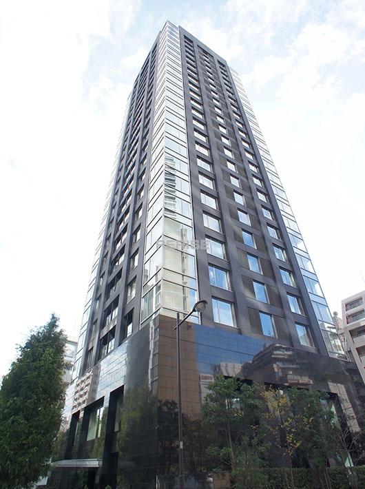 Local appearance photo. Seismic isolation Tower condominium management fee of 24-storey: 24,190 yen / Month repair reserve: 11000 yen / Month Parking: 43000 yen ~  / Month