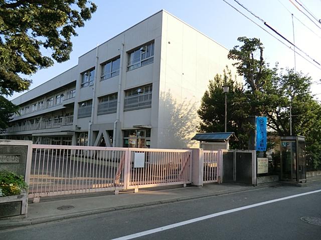 Primary school. Chofu Municipal Chofu 850m to the third elementary school