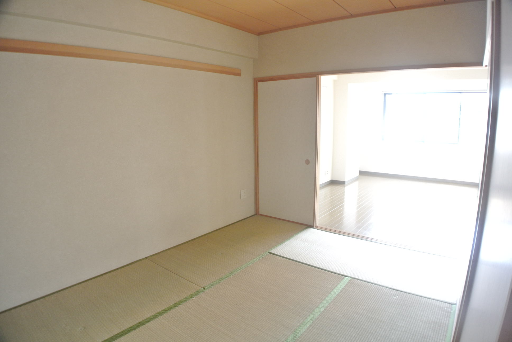 Other room space. Japanese-style room 6 quires