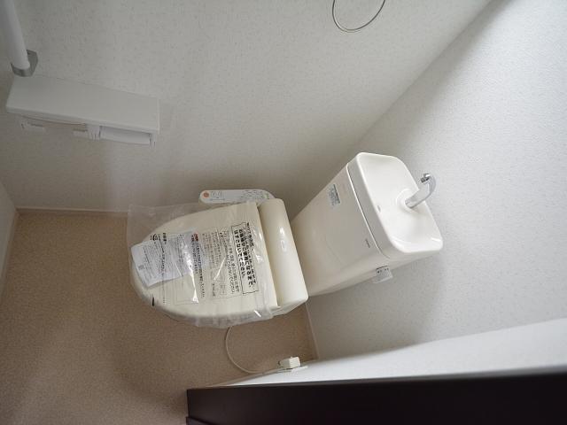 Toilet. Chofu Chofukeoka 4-chome first floor toilet