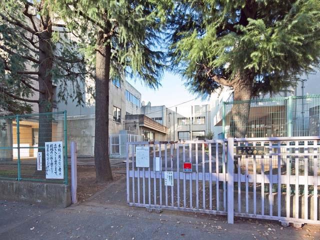 Junior high school. Chofu Tatsudai 300m until the third junior high school