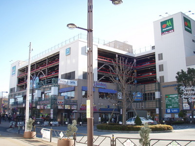 Shopping centre. 640m to the Coco Square (shopping center)