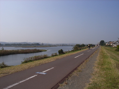 park. 50m until the Tama River (Park)