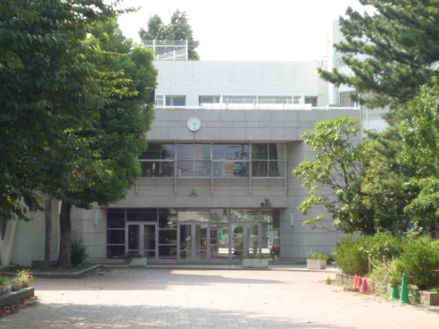 Primary school. Tobitakyu until elementary school 466m