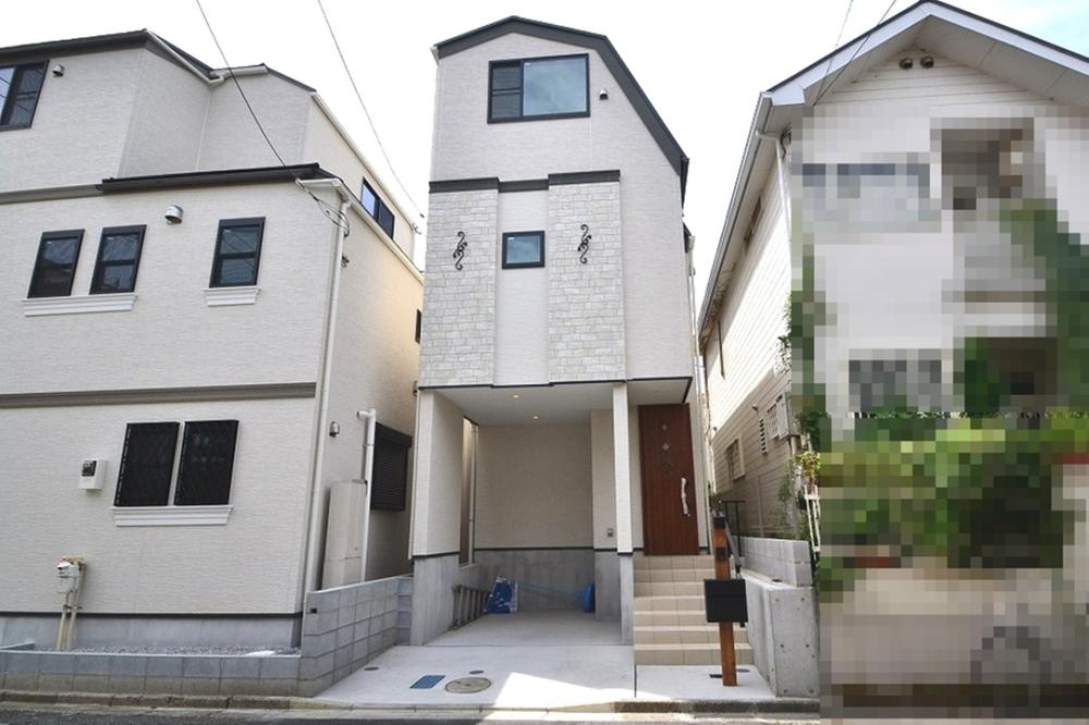 Local appearance photo. 1 Building exterior is a picture. Quiet newly built condominiums is the birth of all seven buildings on the environment (August 2013) Shooting