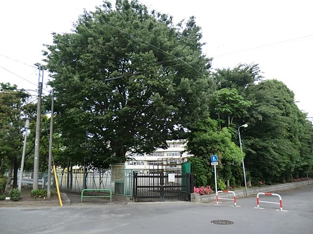 Primary school. Chofu Municipal Fujimidai to elementary school 536m