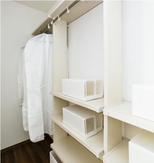 Receipt. Easy-to-use system walk-in closet in which a shelf or hanger pipe (11 May 2013) Shooting