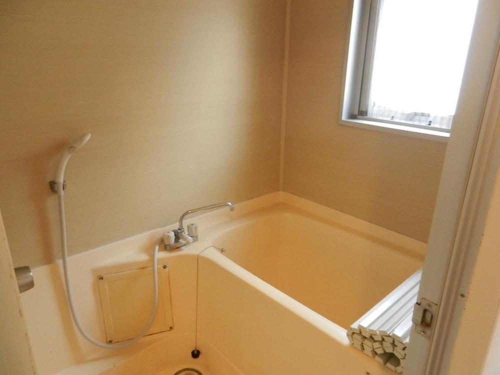 Bathroom. Indoor (June 2013) Shooting