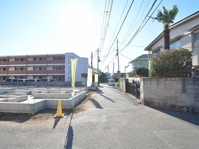 Local photos, including front road. Field landscape ・ Contact Road (2013 / 12 / 5 shooting)
