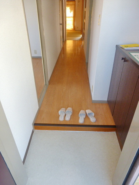 Entrance. Entrance hall ・ Receipt