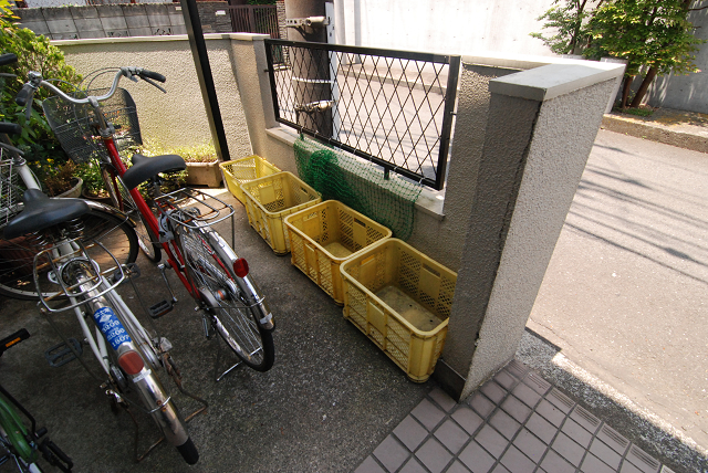 Other common areas. On-site waste storage