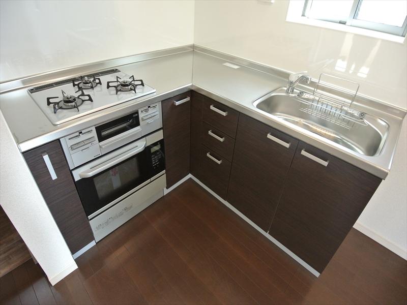 Same specifications photo (kitchen). Seller same specifications