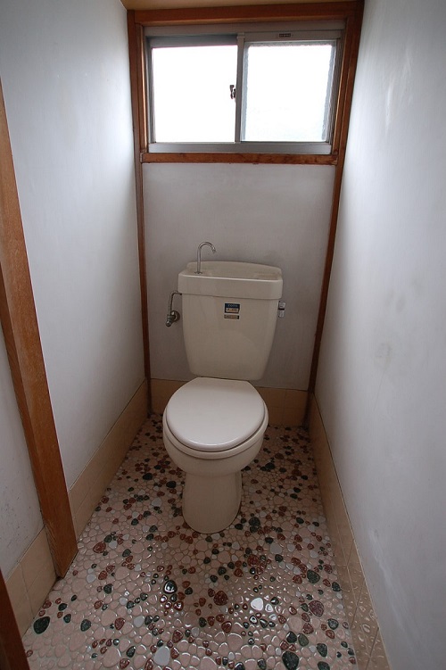 Toilet. toilet ☆ There is a window