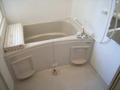 Bath. Spacious bathroom ☆