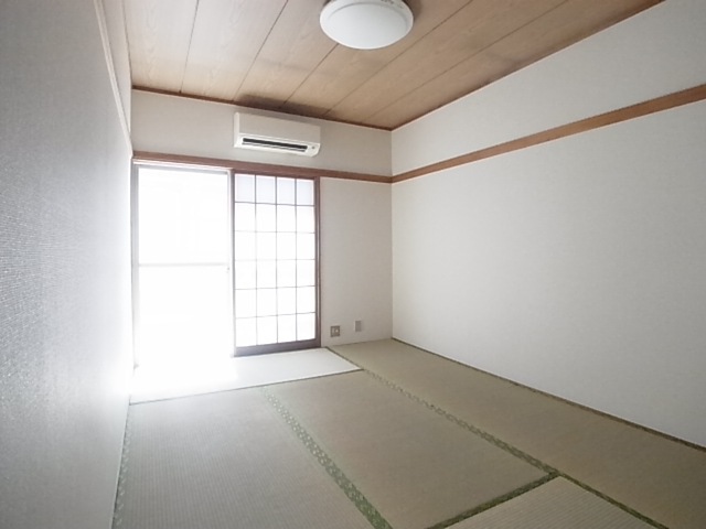 Other room space. South Japanese-style room