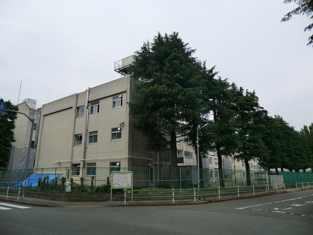 Junior high school. Chofu Tatsudai 939m until the third junior high school