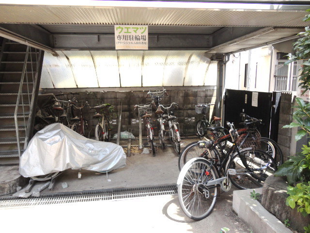 Other common areas. Place for storing bicycles