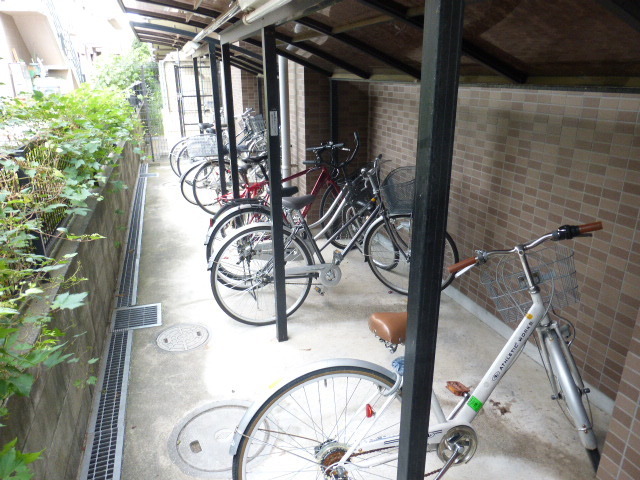 Other common areas. It is a roof with bicycle parking