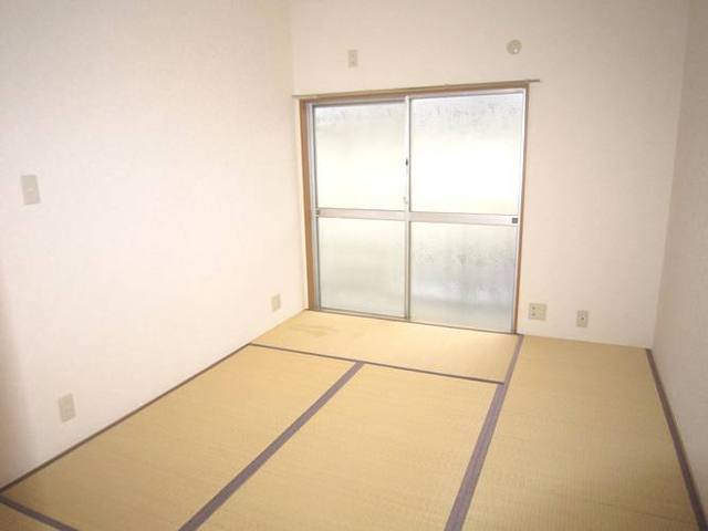 View. There is also a Japanese-style room