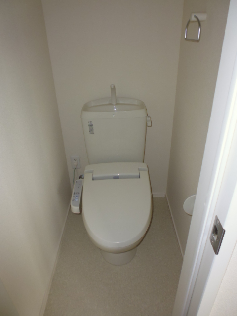 Toilet. Specification image