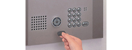 Security.  [1st Security ・ auto lock] Shut you out, such as a suspicious person or unwanted sales in the wind dividing room, So that it can not be other than condominiums parties to easily admission, It has adopted the auto-lock system. (Same specifications)