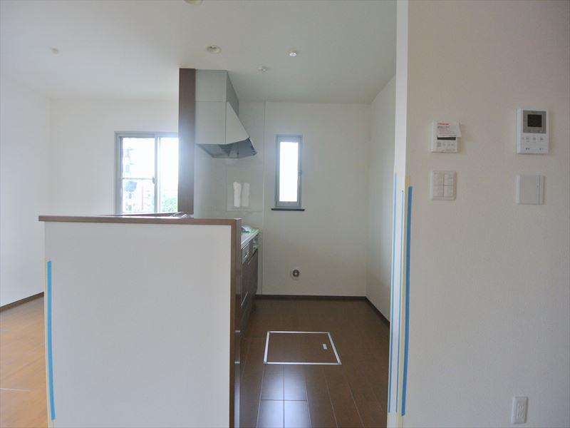 Same specifications photo (kitchen). Seller same specifications