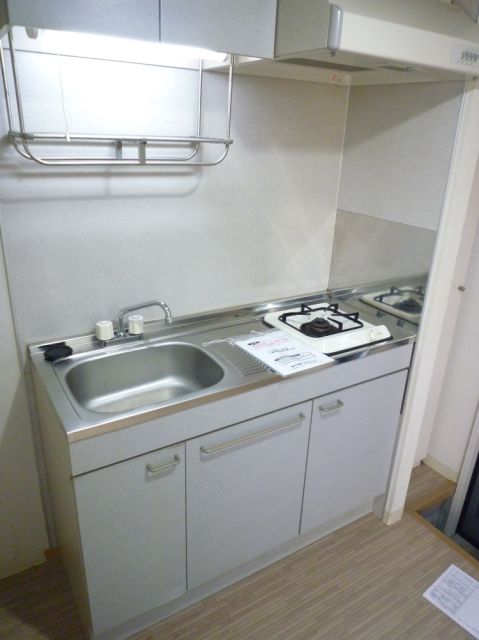 Kitchen. A little spread of the kitchen to Gasukitchin there is also a cutting board space