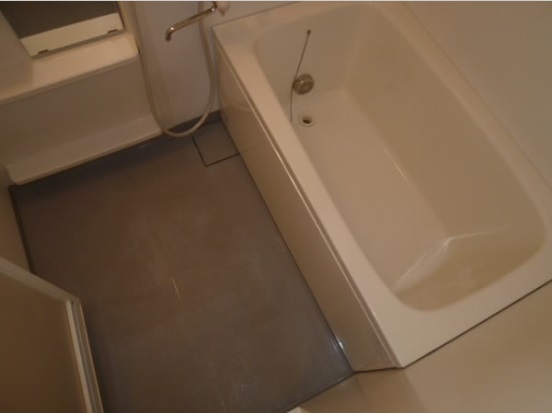 Bath. Spacious bath of Reheating function rooms! You stretch legs!