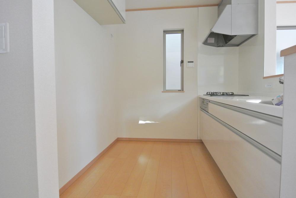 Same specifications photo (kitchen). Seller same specifications