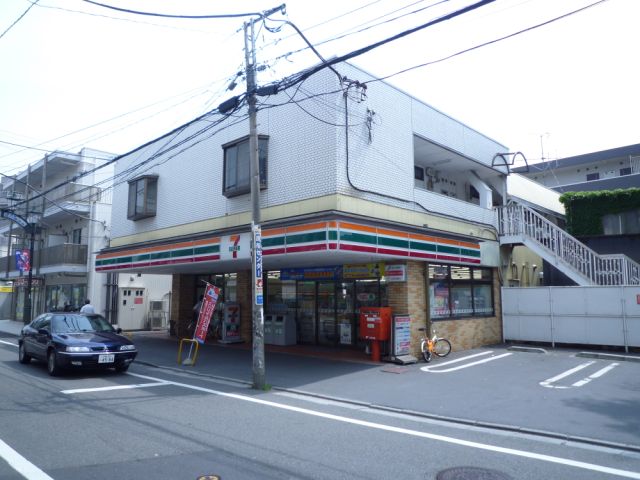 Convenience store. 126m to Seven-Eleven (convenience store)