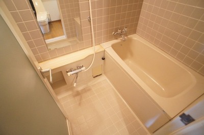 Bath. Bathroom that can stretch the legs ☆ 