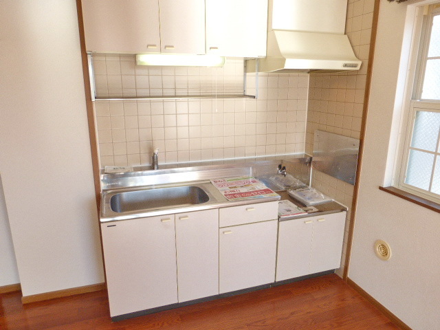 Kitchen. Two-burner stove installation Allowed