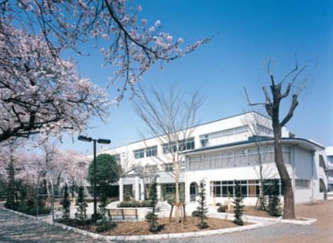 Junior high school. 1800m up to junior high school Chofu Municipal Chofu Junior High School