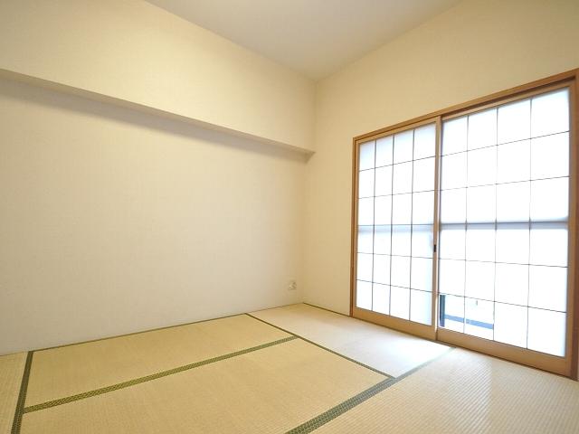 Non-living room. Lions Garden Chofu Tamagawa Japanese-style room