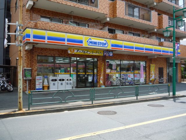 Convenience store. MINISTOP up (convenience store) 1100m