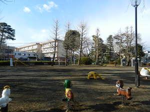 park. Uenohara park 1 minute walk (about 20m)