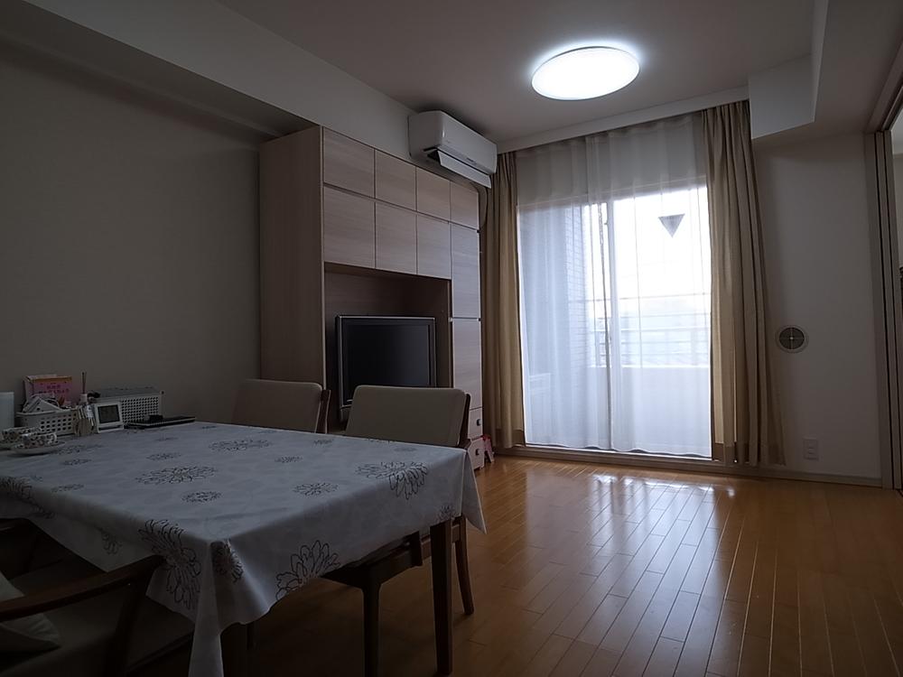 Living. Indoor (12 May 2013) Shooting