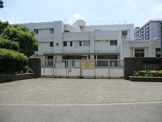 Primary school. Chofu Municipal Kokuryo to elementary school 474m