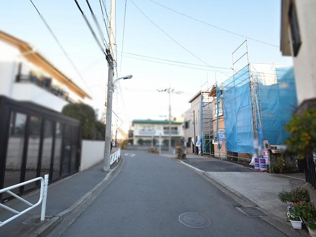 Local photos, including front road. Kokuryo-cho 5-chome front road 2013 / 12 / 22 shooting