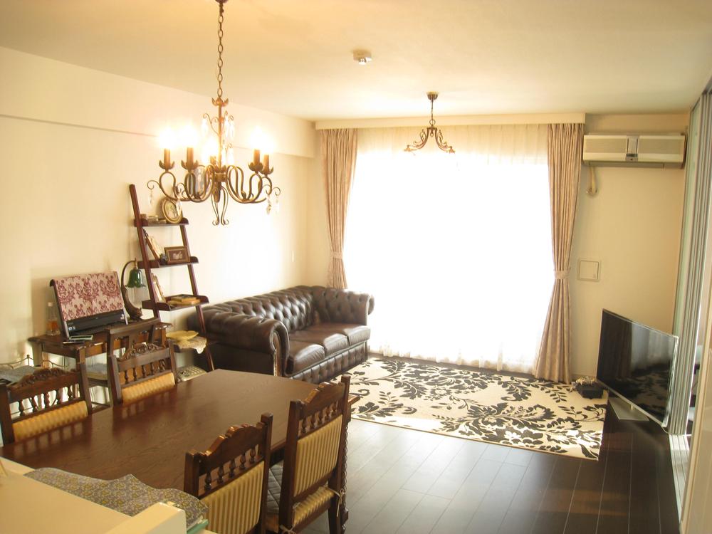 Living. Local (09 May 2013) Shooting