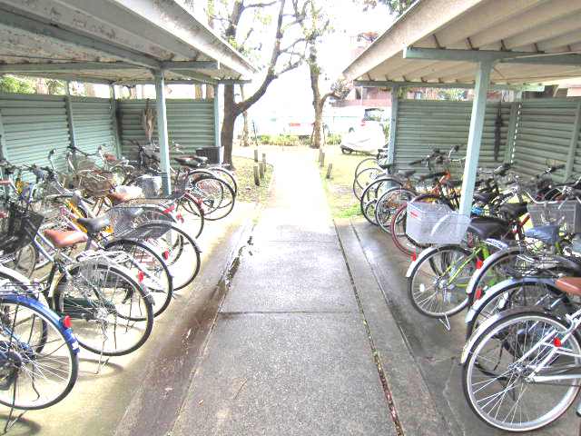 Other common areas. Place for storing bicycles