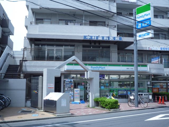 Convenience store. 240m to Family Mart (convenience store)