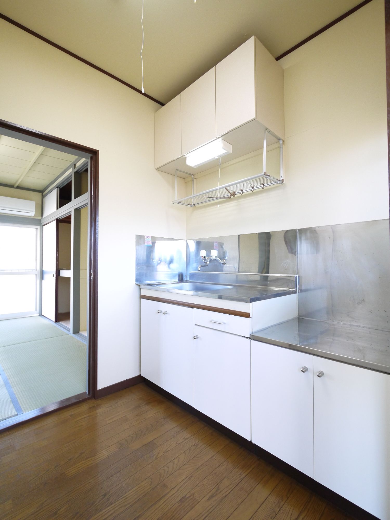 Kitchen.  ☆ Two-burner gas stove can be installed ☆